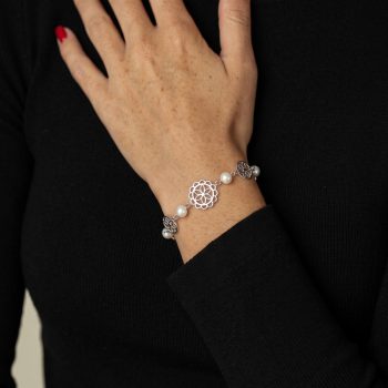 Bracelet lace ornaments – chain + pearls