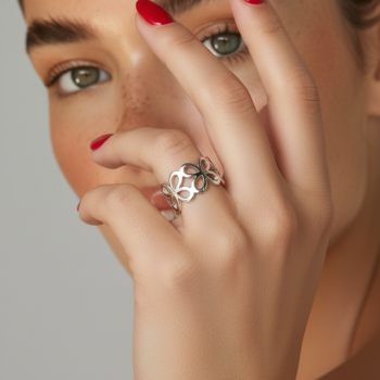 Ring infinity - strip 1