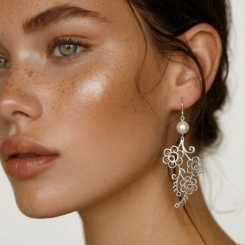 Earrings flower Veronika - bouquet with pearl