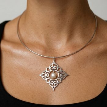 Obručový náhrdelník Libay ornament 2