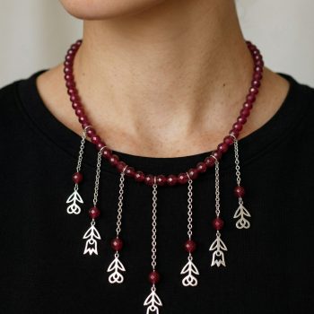 Náhrdelník - zvončeky & srdiečka Polomka + rubínový achát