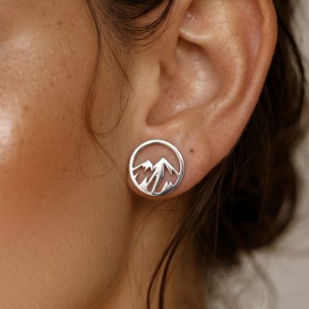 Studs mountains circle 1