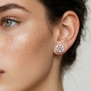 Stud earrings cat paw Izabela