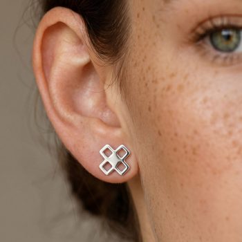 Studs Novohrad cross 1