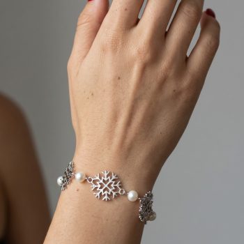Snowflake Bracelet – chain + pearls