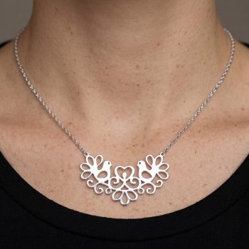 Necklace doves - short