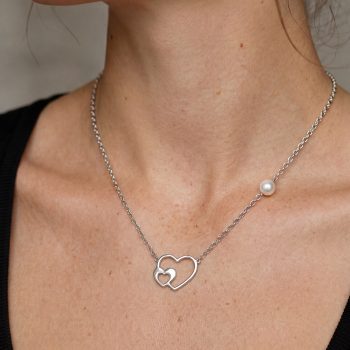 Náhrdelník 2 srdiečka ornamentika +perla