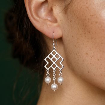 Earrings Novohrad waterfall + pearls - short - hook