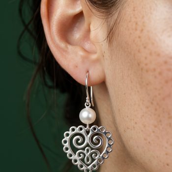 Earrings heart ornament mini with pearl