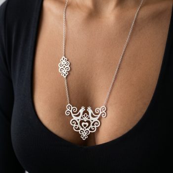 Náhrdelník Ornamentika - holubice - dlhý