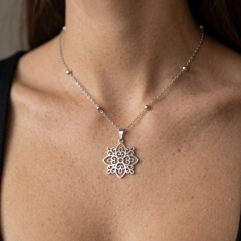 Pendant vajnory ornament simple