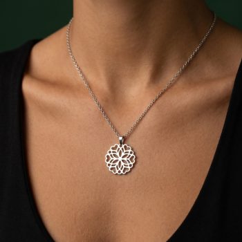 Prívesok ornament margrétka Závadka 1