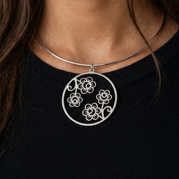 Hoop choker necklace flower Veronika - circle 2