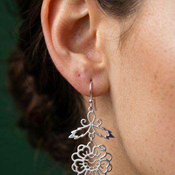 Earrings blueprint flower with leaf