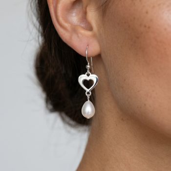 Earring heart ornamentalistics mini + tear pearl