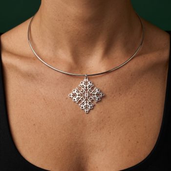 Obručový náhrdelník štvorec hviezda – Pohorela ornament