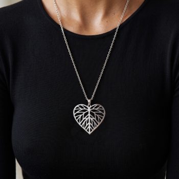 Pendant linden leaf